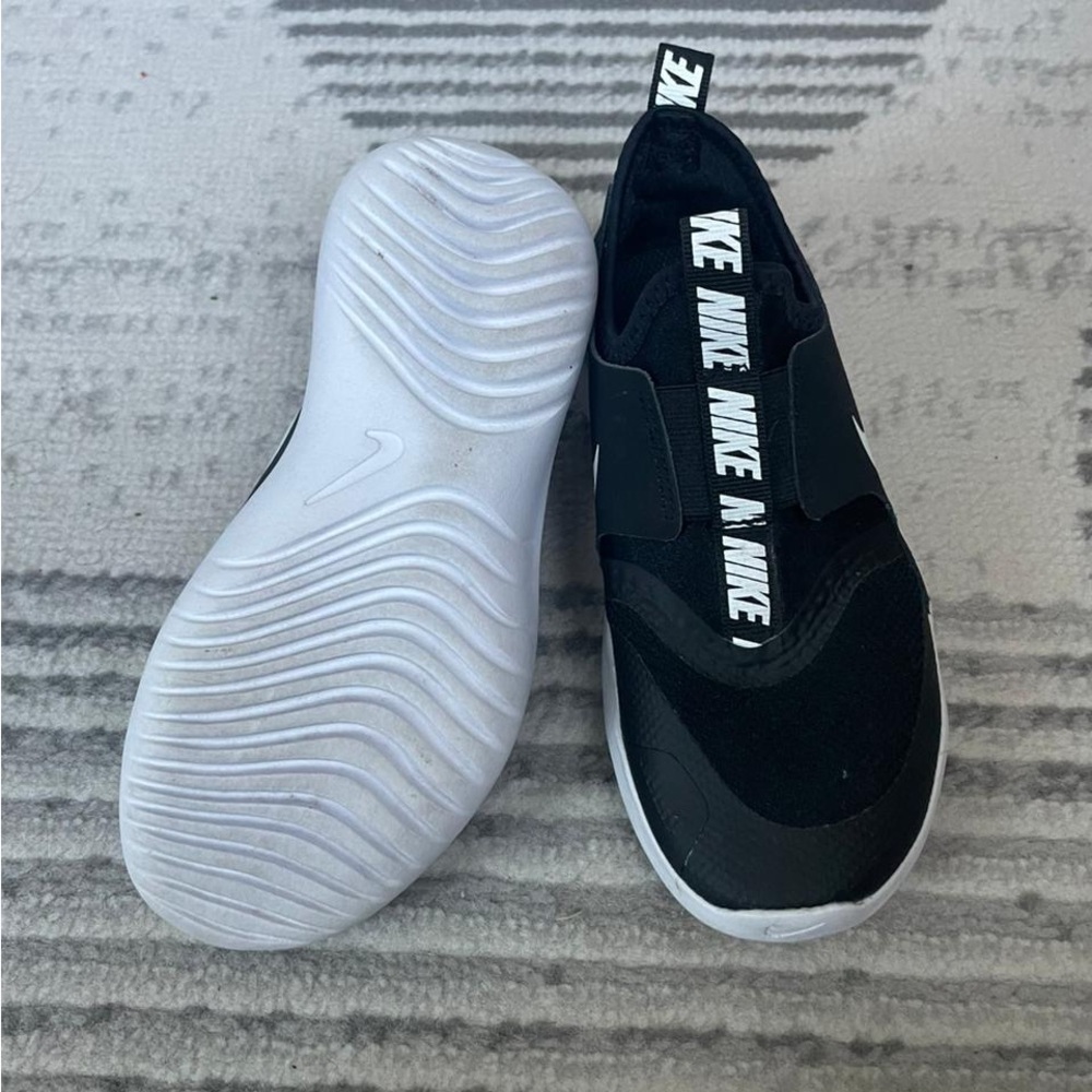 Nike slip on shoes- excellent condition